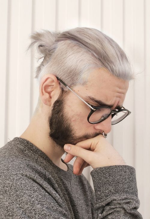 cabelo cinza platinado masculino